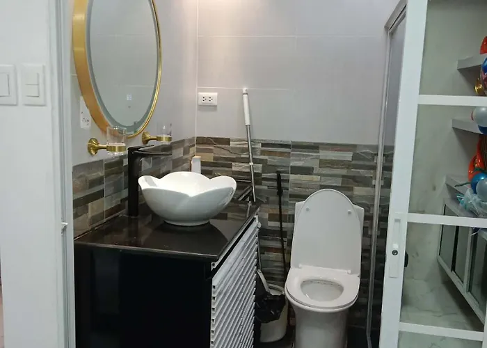 Aparthotel Near Airport - Isabelle Garden